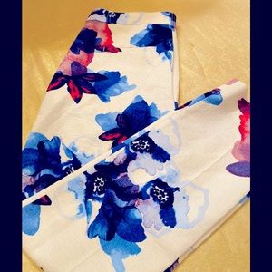 NWOT Banana Republic Floral Textured Pants💜🤍💙